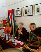 la bandera cubana y un cuadro del general Quintín matizaron la presentación