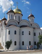 La Sacra Catedral Ortodoxa de la Virgen de Kazán fue consagrada el domingo 19 de octubre de 2008 